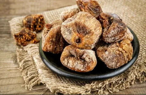 تصویر 3 از انجیر خشک ساوه تازه و مناسب میان وعده های سالم